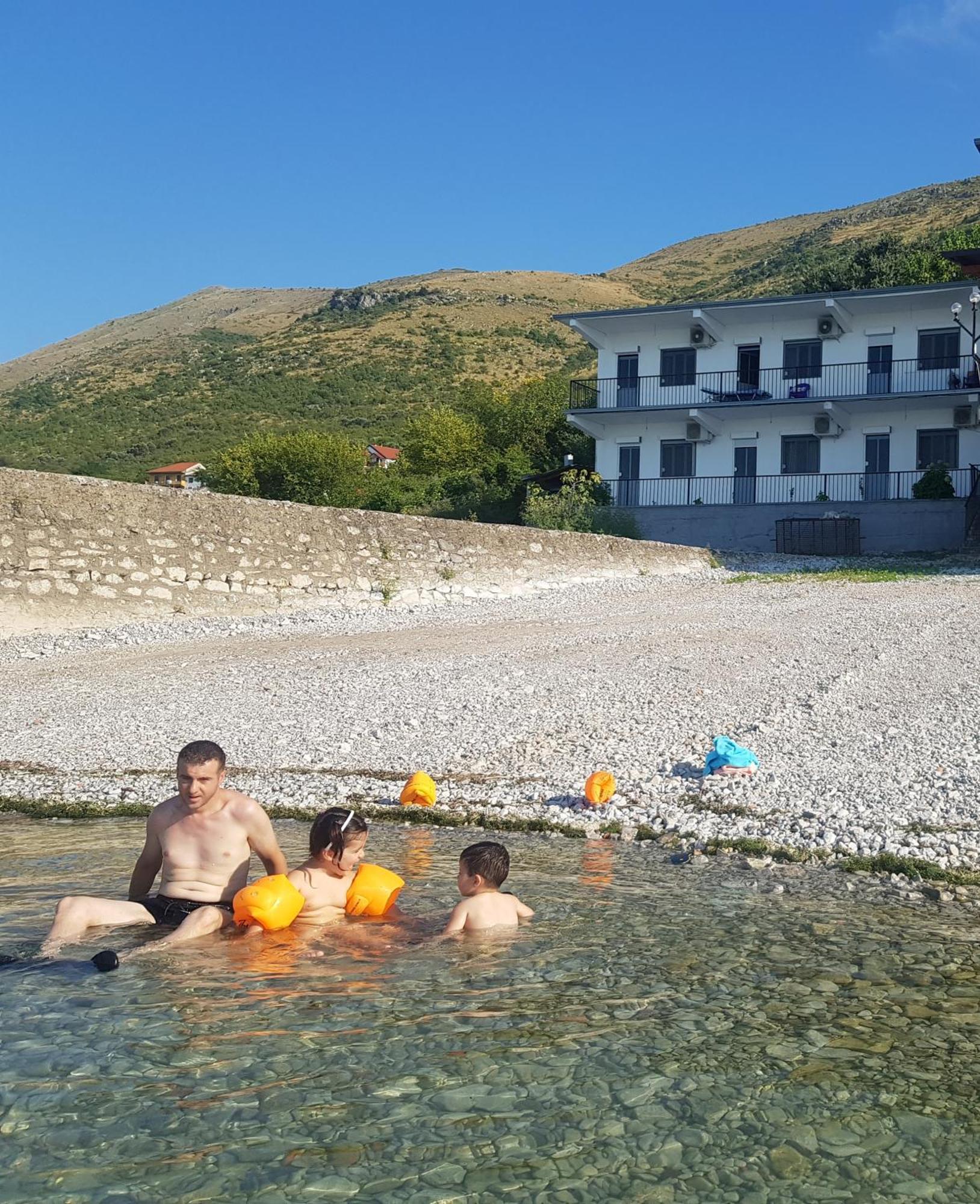 Rooms Lake View Balani Restaurant Shkodër Exterior foto